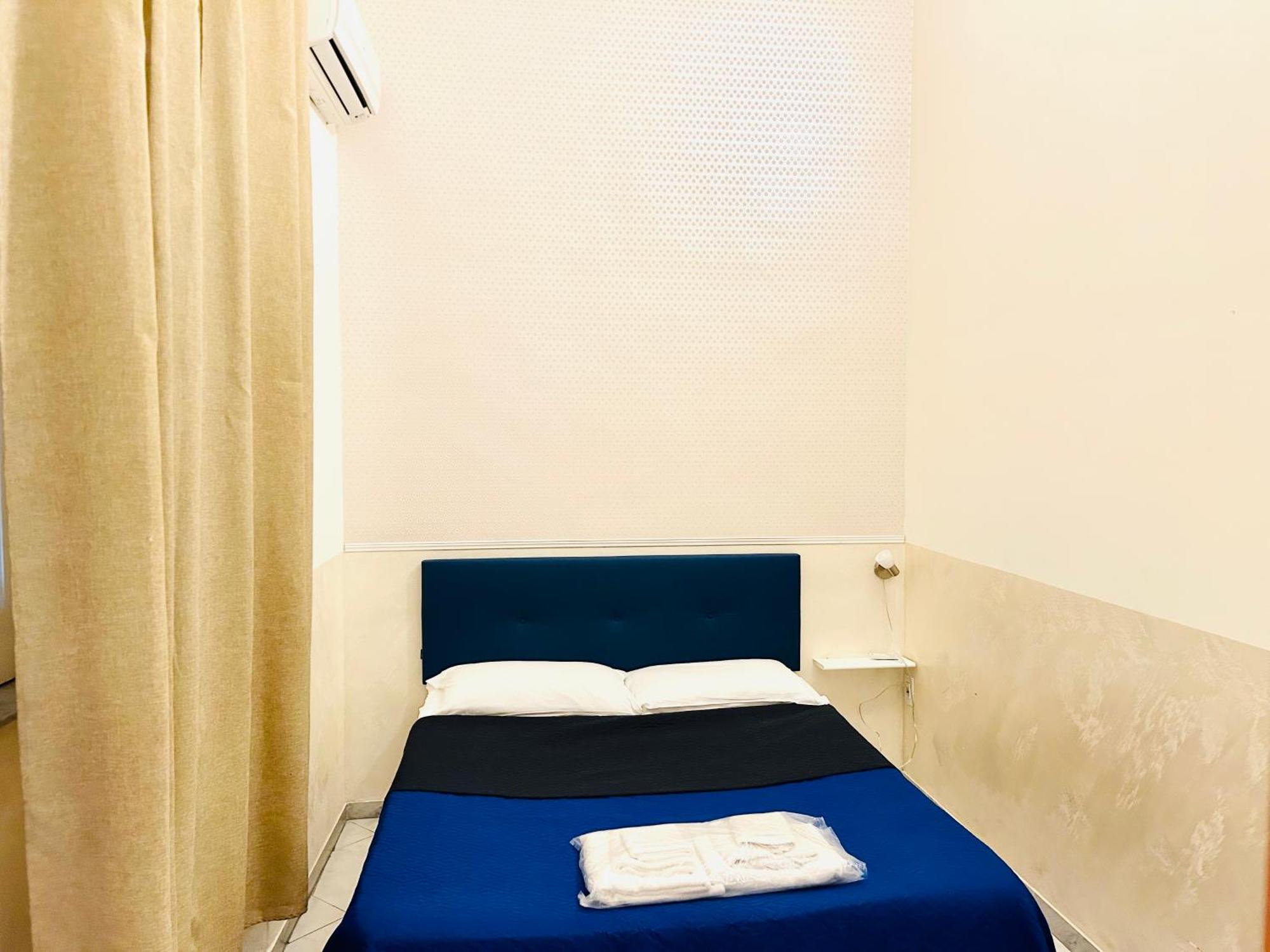 Flyresidence Garibaldi * Napoli